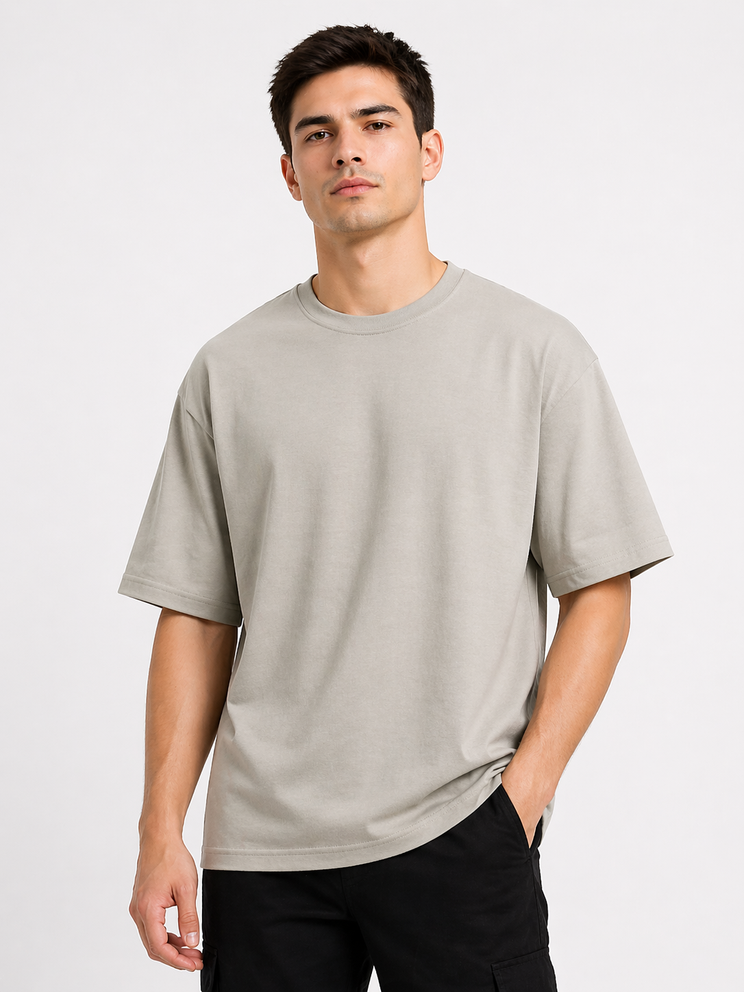 Men  ZARA  Casual Oversized T-Shirt for Everyday Comfort  Relaxed Fit  Cotton T-Shirt  Light Grey - Premium Quality, Stylish and Versatile for Casual Dress and Smart Casual Menswear